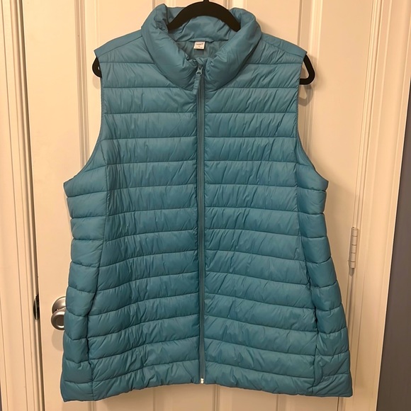 Old Navy Jackets & Blazers - Old Navy Active Maternity Vest